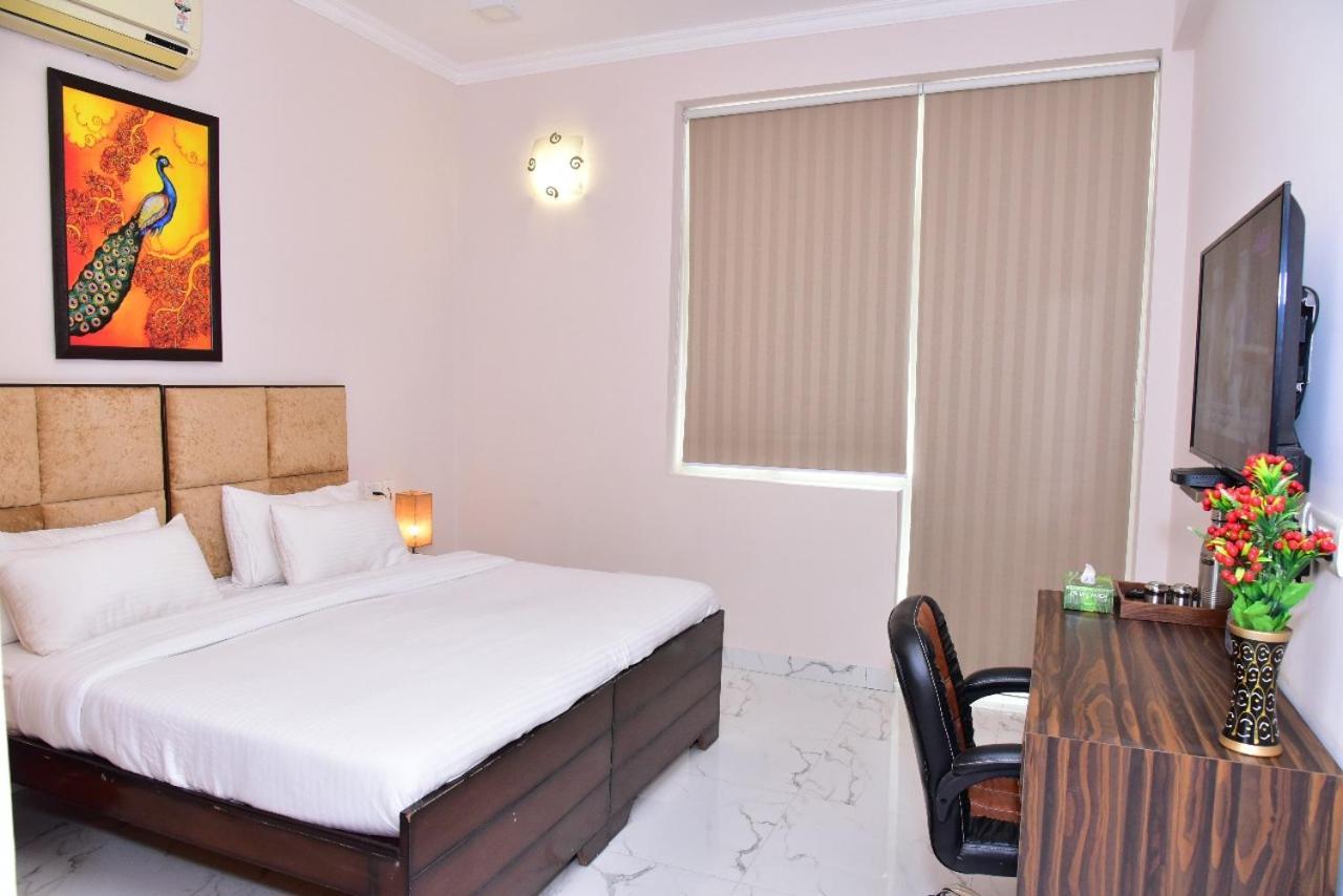 Arkaya Inn グルガウン エクステリア 写真